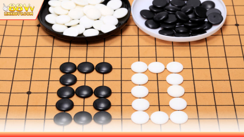 Khi đánh cờ vây bạn cần nắm luật lệ